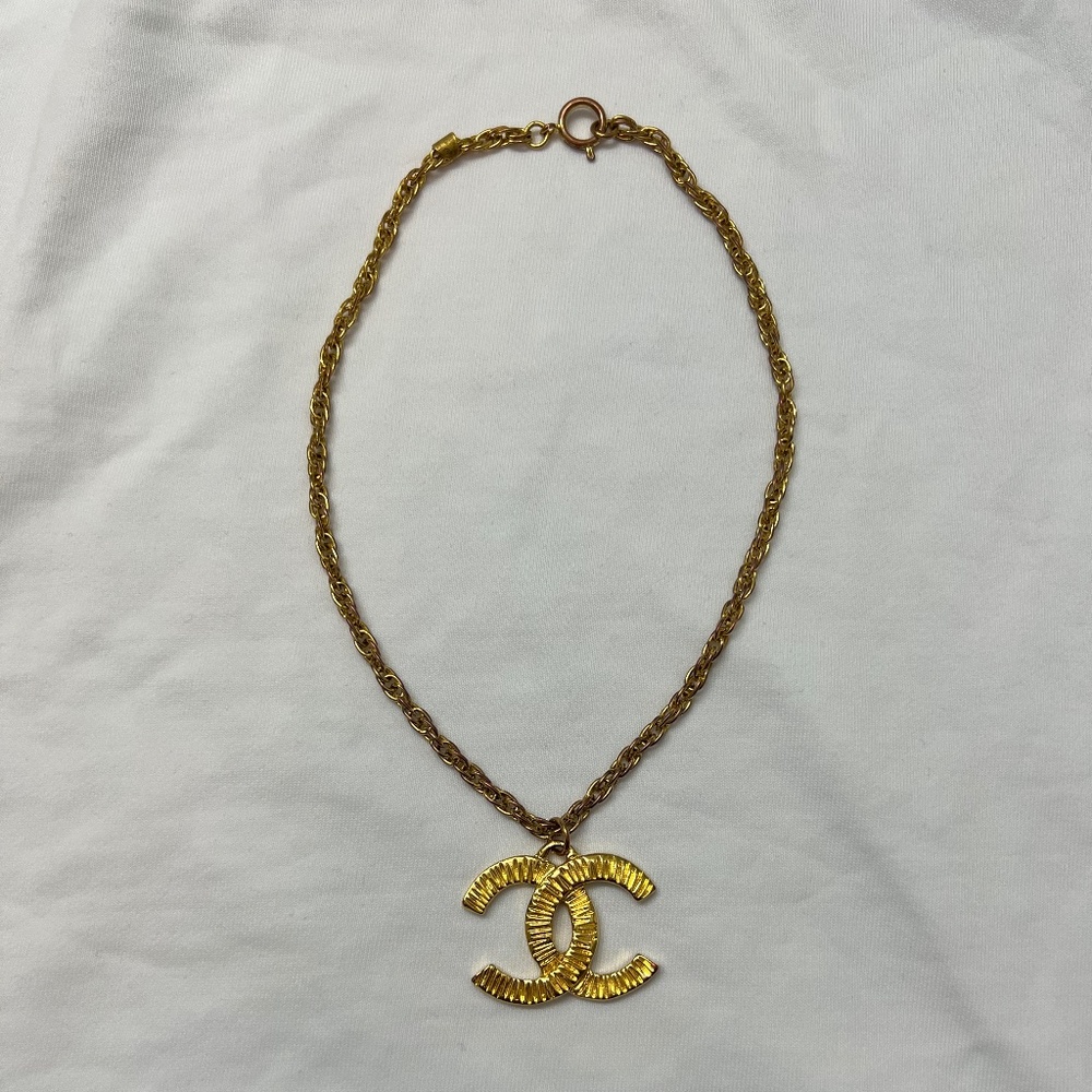 Chanel CC Large Gold Textured Pendant Necklace - Vintage & Rare! - Authentic